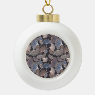 Ginkgo-Blätter: elegantes natürliches Muster. Keramik Kugel-Ornament