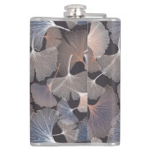 Ginkgo verlasse: elegantes natürliches Muster. Flachmann (Rückseite)