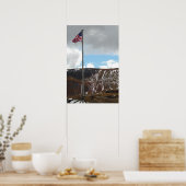 Gipfel des Berges mit Flag Foto Naturschaum Poster (Küche)