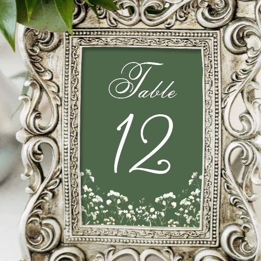 Gipskraut auf Sage Green Tischnummer