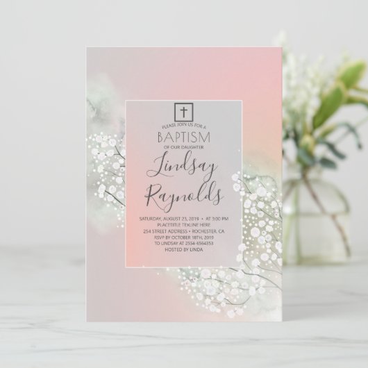 Gipskraut Blush Pink Floral Girls Taufe Einladung (Stehend Vorderseite)