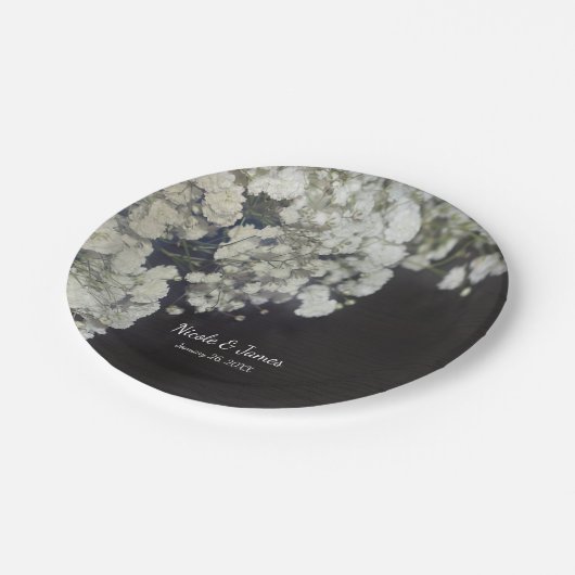 Gipskraut & Dark Wood Elegantes Party Pappteller (Schrägansicht)