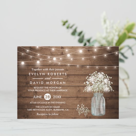 Gipskraut Mason Jar String Lights Hochzeit Einladung (Stehend Vorderseite)