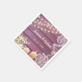 Gipskraut- und String-Lights Rustikale rosa Hochze Serviette (Ecke)