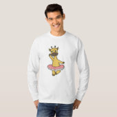 Giraffe als Ballerina im Ballett mit Rock T-Shirt (Vorne ganz)