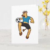 Giraffe als Fußballspieler mit Fußball Karte (Gelbe Blume)