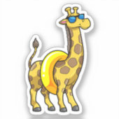 Giraffe am Strand mit Swim Ring & Sonnenbrille Aufkleber (Vorderseite)