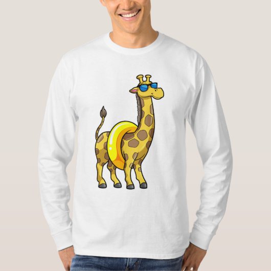 Giraffe am Strand mit Swim Ring & Sonnenbrille T-Shirt (Vorderseite)