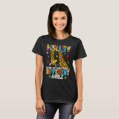 Giraffe Autismus sieht Welt anders Angle Awaren T-Shirt (Vorne ganz)