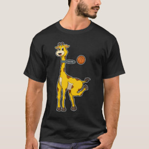 Giraffe beim Basketball mit Basketballkorb T-Shirt