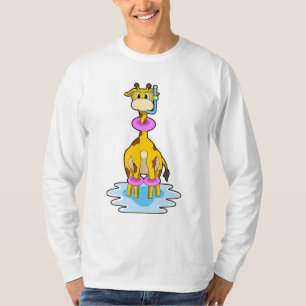 Giraffe beim Schwimmen mit Swim-Ring T-Shirt