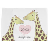 Giraffe Couple Verlobung/ Hochzeit Große Geschenktüte (Rückseite)