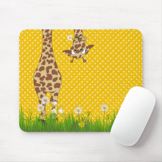 Giraffe im Gras auf Polka Dots Mousepad (Mit Mouse)