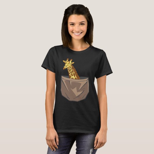 Giraffe In A Pocket Tall Animal Safari T-Shirt (Vorne ganz)