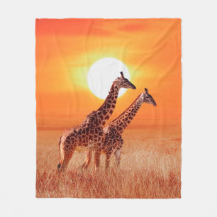 Giraffe in der afrikanischen Savanne gegen den Bac Fleecedecke