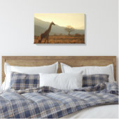 Giraffe in der Savanne Leinwanddruck (Insitu (Schlafzimmer))