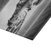 Giraffe in einem Stadtbild Schneidebrett (Ecke)