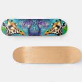 Giraffe in Farbe Skateboard (Horizontal)