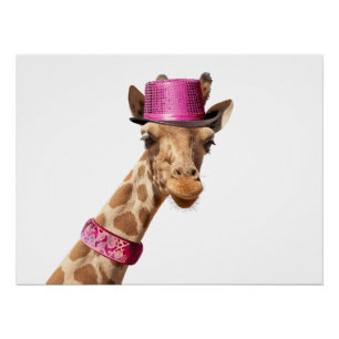 Giraffe in funkelnd-rosa Hut Poster
