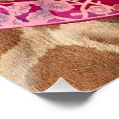 Giraffe in funkelnd-rosa Hut Poster (Ecke)