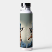 Giraffe in Tophut und Jacke Trinkflasche (Rechts)