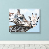 Giraffe Kisses Ihr Calf Leinwanddruck (Insitu (Holzboden))
