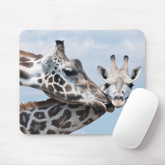 Giraffe küsst ihr Kalb Mousepad (Mit Mouse)