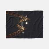 Giraffe Liebe im Mondschein, klein Fleecedecke (Vorderseite (Horizontal))