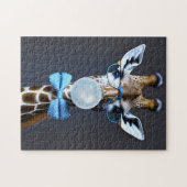 Giraffe mit Brille, Krawatte mit Bugs, blauer Kaug Puzzle (Horizontal)