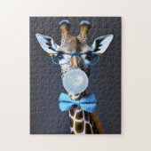 Giraffe mit Brille, Krawatte mit Bugs, blauer Kaug Puzzle (Vertikal)