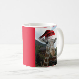 Giraffe mit einem Weihnachtshut zu Weihnachten Kaffeetasse