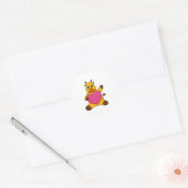 Giraffe mit Herz Runder Aufkleber (Umschlag)