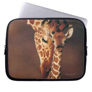 Giraffe mit Kalb (Giraffa camelopardalis) Laptopschutzhülle