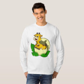 Giraffe mit Leaf & Egg T-Shirt (Vorne ganz)