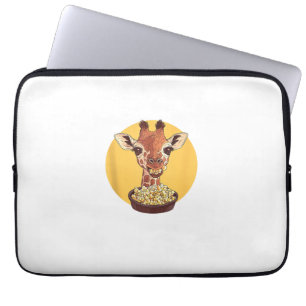 Giraffe mit Popcorn-Cartoon Tierischer Spaß Laptopschutzhülle