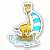 Giraffe mit Segelboot Aufkleber (Vorderseite)