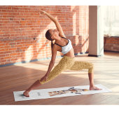 Giraffe mit Wintermütze individuell anpassbar Yogamatte