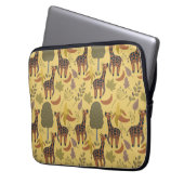 Giraffe nahtloses Muster, gelber Hintergrund Laptopschutzhülle (Vorderseite Links)