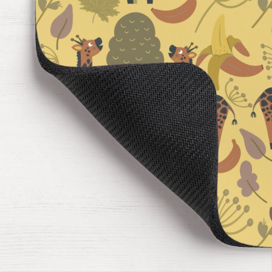 Giraffe nahtloses Muster, gelber Hintergrund Mousepad (Ecke)