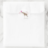 Giraffe Partying Safari Tiere mit einem Party Runder Aufkleber (Tasche)