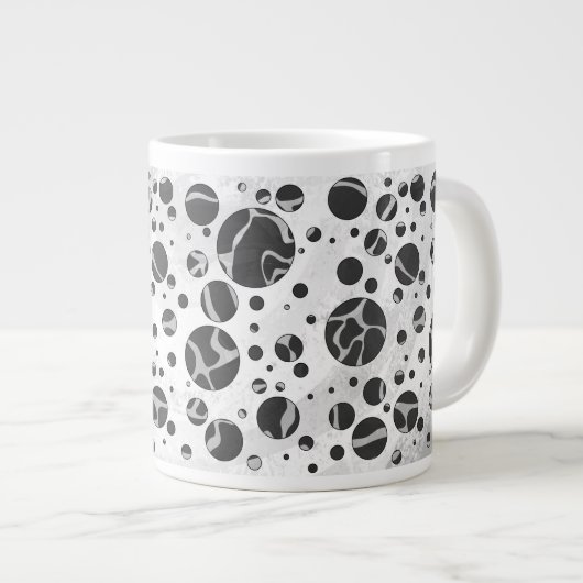 Giraffe Polka Dot Black and Light Gray Print Jumbo-Tasse (Vorderseite Rechts)