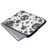 Giraffe Polka Dot Black and Light Gray Print Laptopschutzhülle (Vorne Knopf)