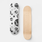 Giraffe Polka Dot Black and Light Gray Print Skateboard (Vorderseite)