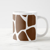 Giraffe Print Pattern in Dunkelbraun. Jumbo-Tasse (Rechts)