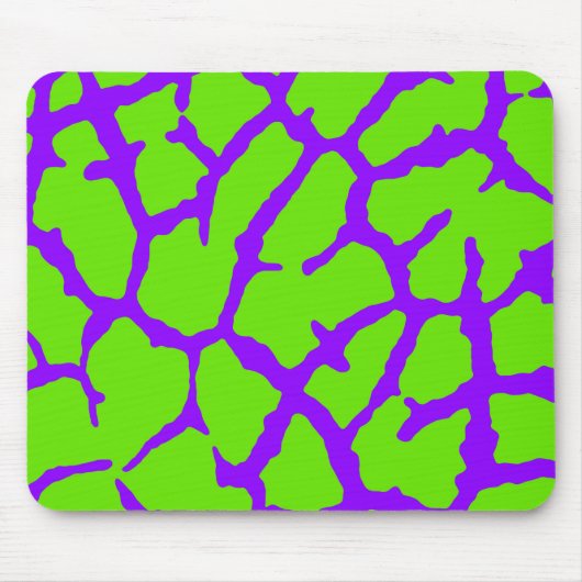 Giraffe Print Violet Green Mousepad (Vorne)