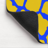 Giraffe Print Yellow Blue Mousepad (Ecke)