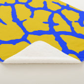Giraffe Print Yellow Blue Sherpadecke (3/4)
