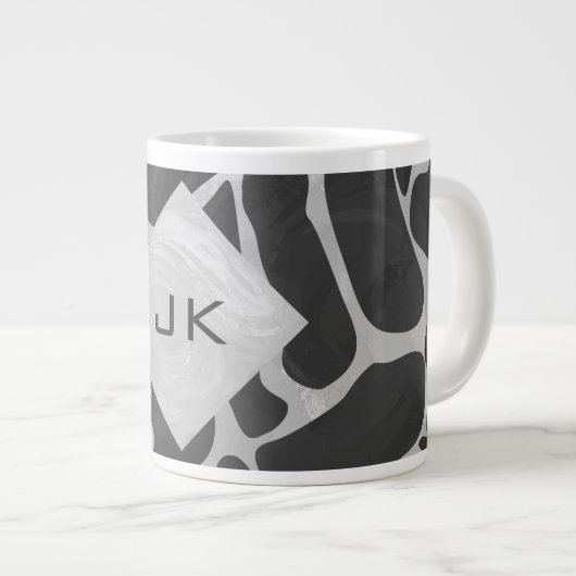 Giraffe Schwarz und Light Gray Monogram Jumbo-Tasse (Vorderseite Rechts)