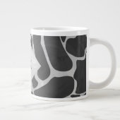 Giraffe Schwarz und Light Gray Monogram Jumbo-Tasse (Rechts)