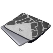 Giraffe Schwarz und Light Gray Monogram Laptopschutzhülle (Vorne Knopf)